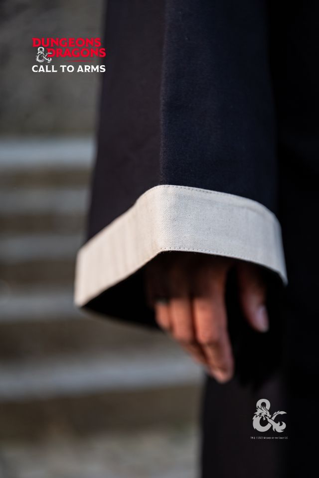 Robe de mage Donjons et Dragons, en noir et écru – Image 4