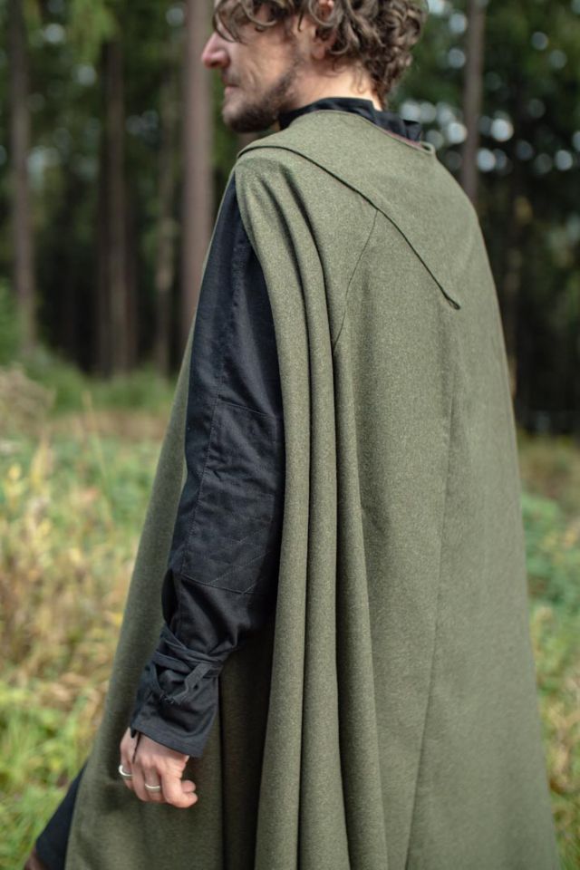 Cape à capuche Justus en vert olive – Image 2