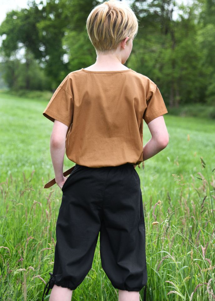 Pantalon court en noir – Image 2
