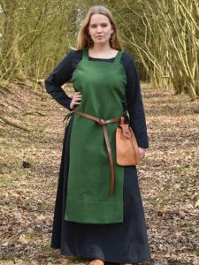 Robe tablier Tinna, en vert