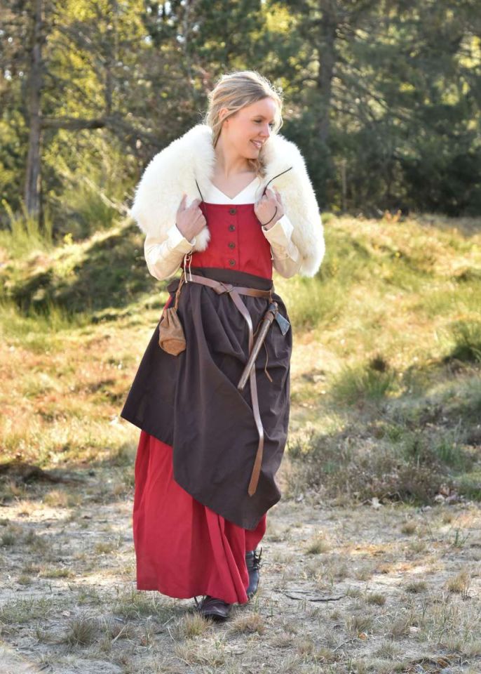 Robe médiévale paysanne sans manche en rouge – Image 4