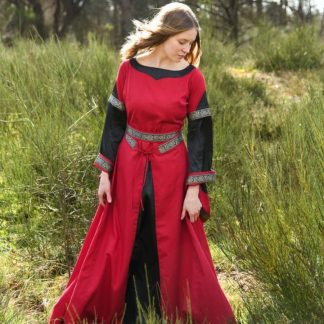Noble robe médiévale Bliaut rouge-noir