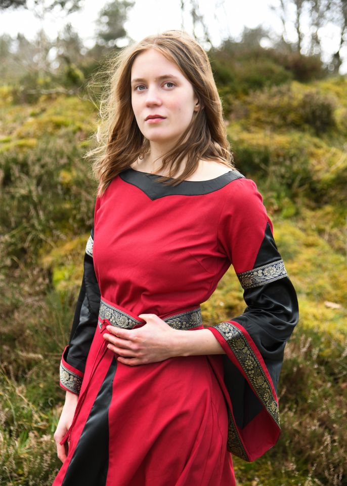 Noble robe médiévale Bliaut rouge-noir – Image 3