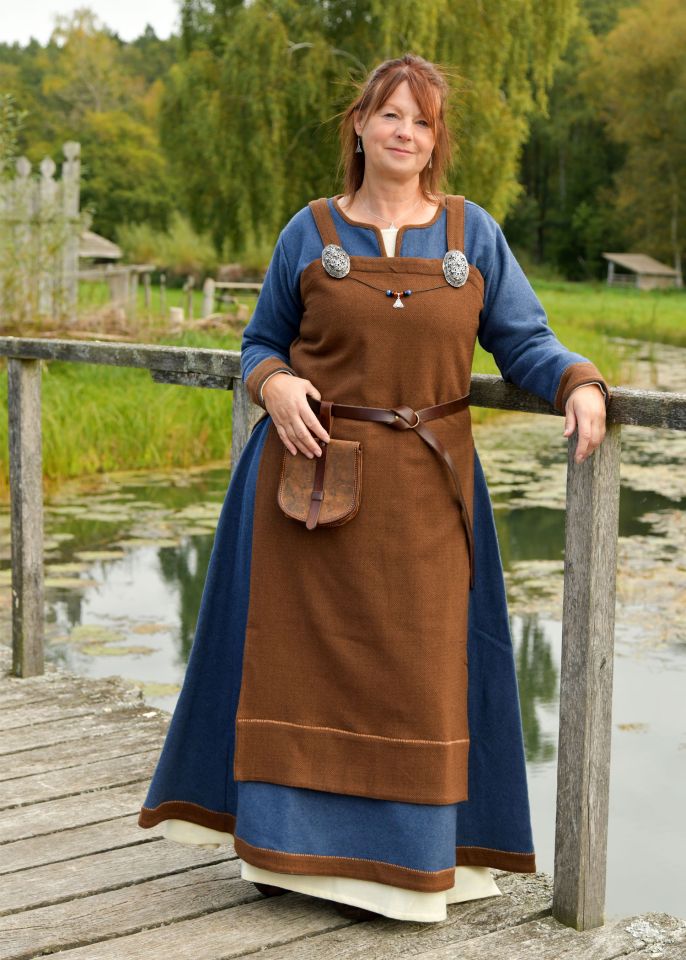 Robe en laine viking Lykka bleue – Image 4