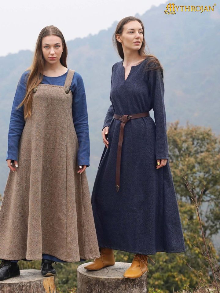Robe en laine viking Astrid bleue – Image 4