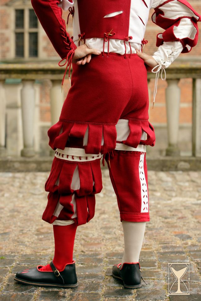 Pantalon lansquenet rouge et blanc – Image 2