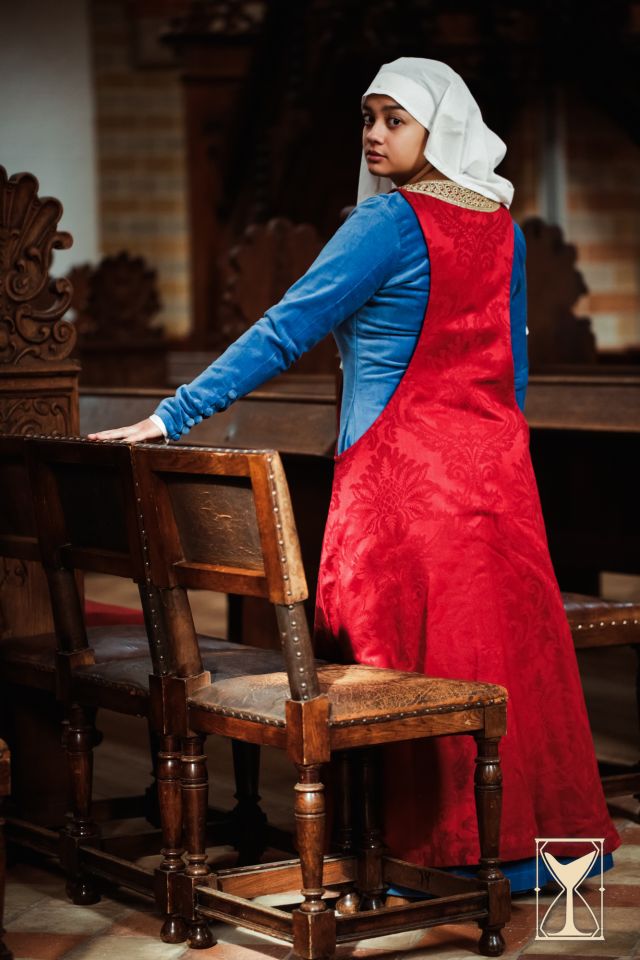 Robe "fenêtre de l'enfer" Pellote rouge – Image 3