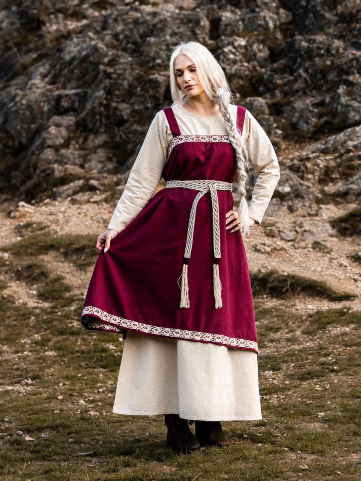 Sur-robe Hetja en rouge – Image 5