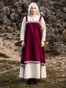 Sur-robe Hetja en rouge
