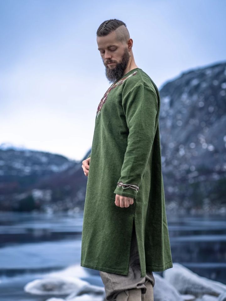 Tunique viking Snorri verte ornement rouge-orange – Image 3