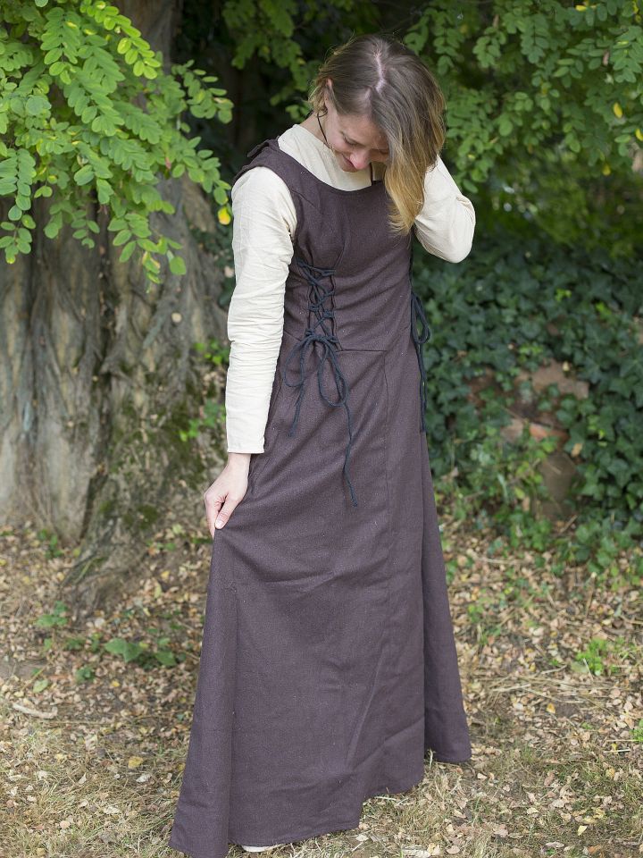 Robe à bretelles sans manches Uma marron – Image 2