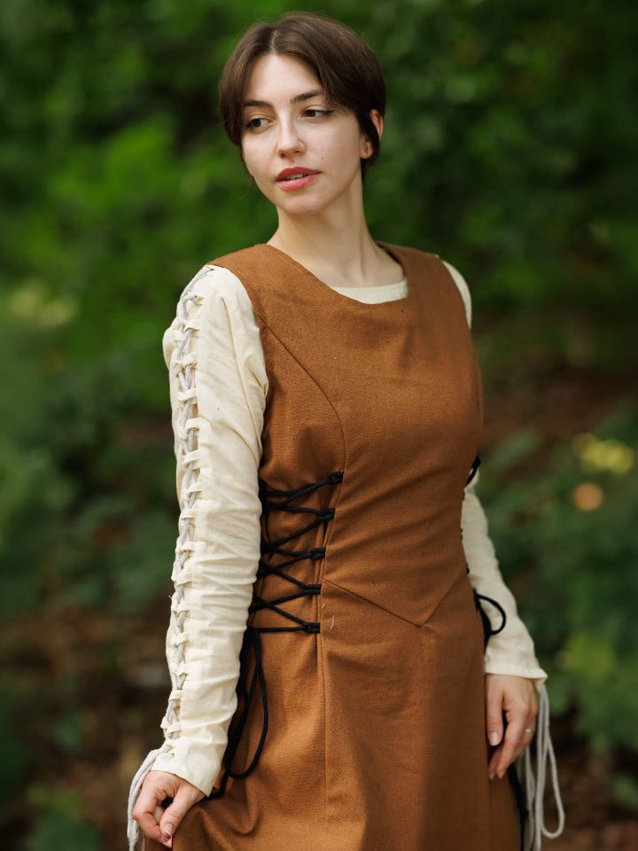 Robe à bretelles sans manches Uma sable – Image 2