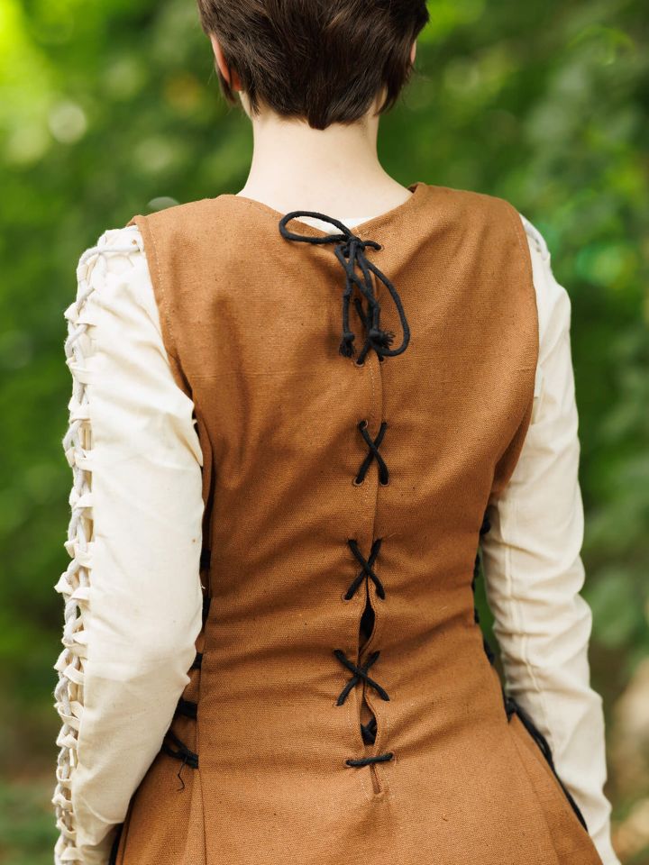 Robe à bretelles sans manches Uma sable – Image 3
