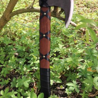 Petite hache Viking avec bandes de cuir