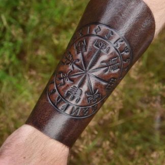 Protège-bras en cuir avec gaufrage Vegvísir