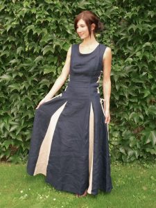 Robe en lin sans manches bleue