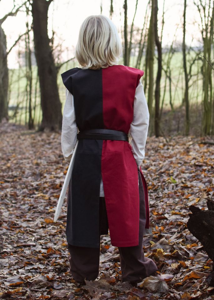 Tunique enfant Lucas noir et rouge – Image 2