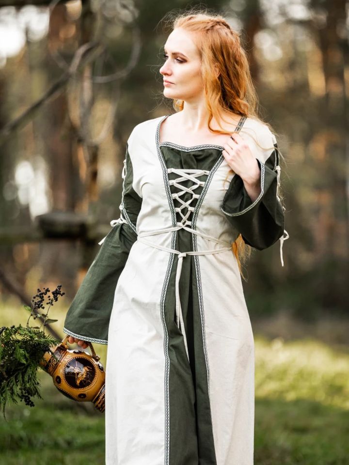 Robe médiévale Amalia écrue/verte – Image 3