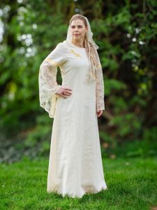 Robe médiévale Johanna en lin et dentelle