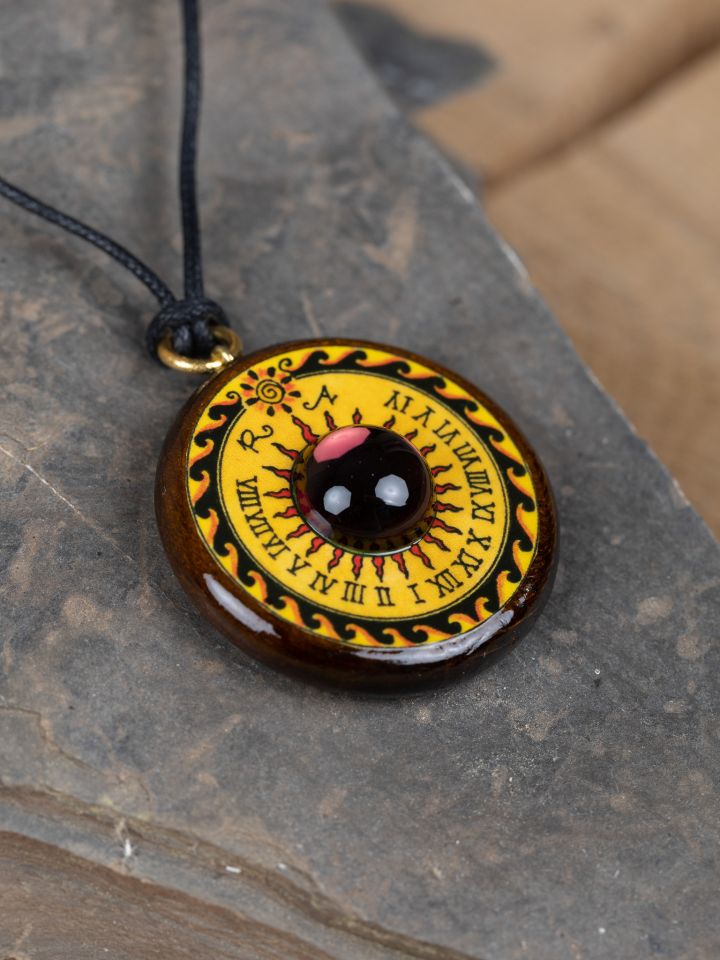 Collier Saturne en bois améthyste – Image 2