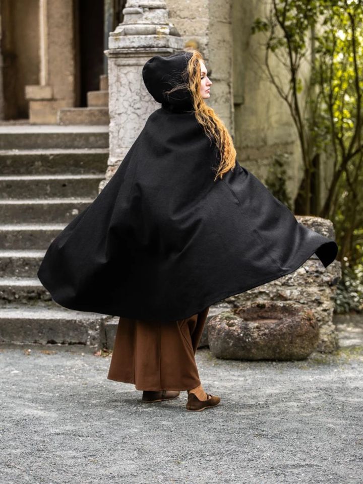 Cape avec longs boutons en noir – Image 3