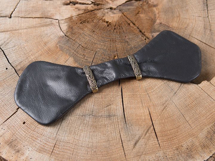 Petite bourse à monnaie en cuir bicolore noir-marron – Image 2